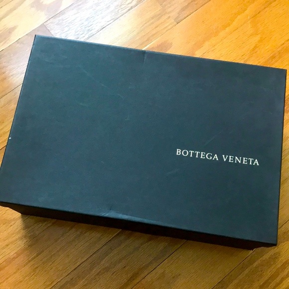 Bottega Veneta lace up boots - Picture 13 of 13